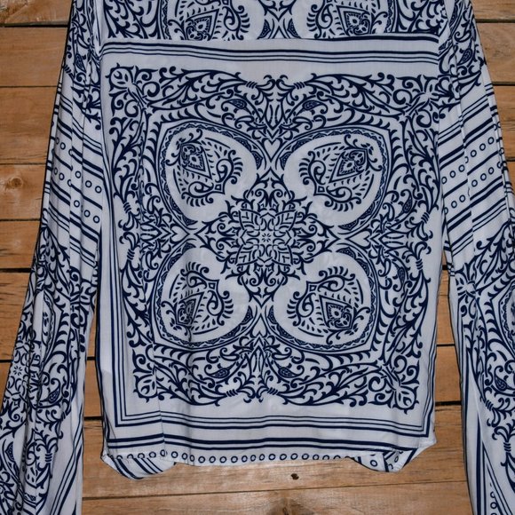 Blue Life blue and white long sleeve blouse size small - Picture 10 of 10